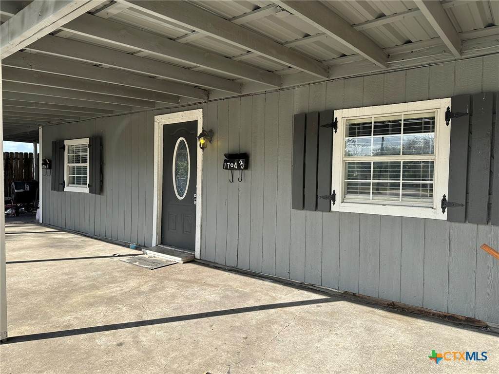 1704 Avondale Street - Photo 1
