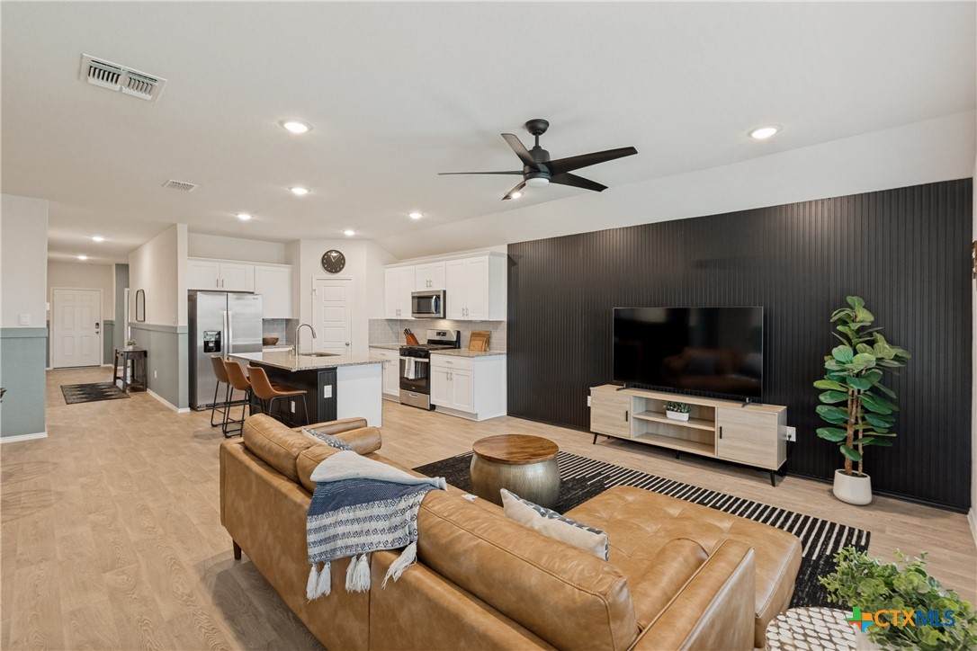438 Kayden Point - Photo 1