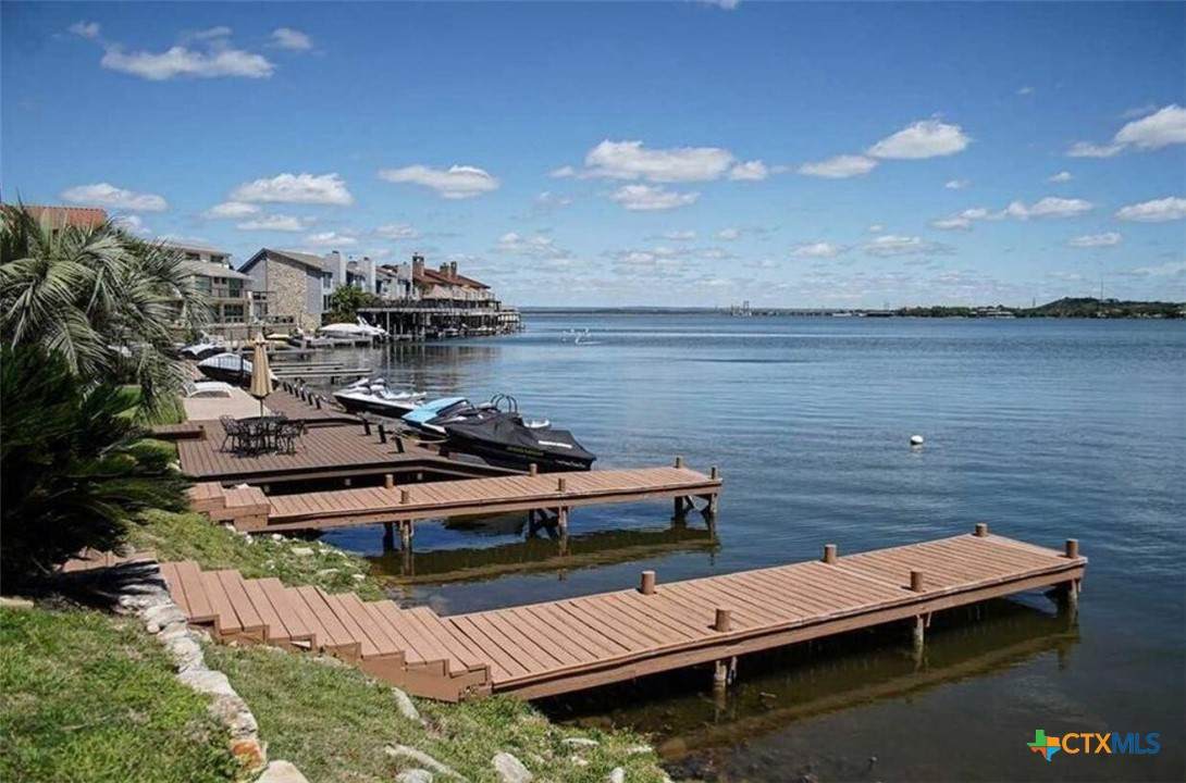 104 Cove East - Photo 1