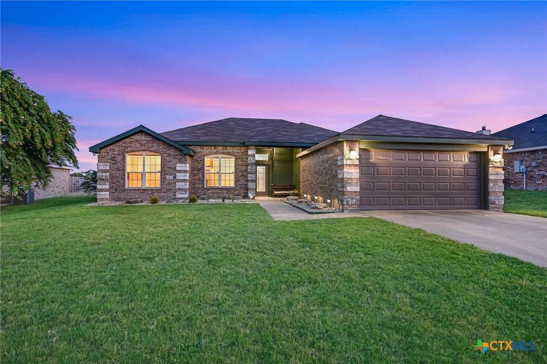 2403 Lindsey Drive - Photo 1