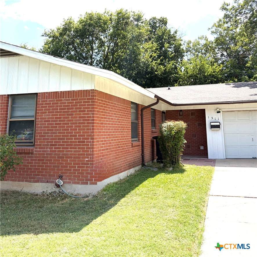 1511 Meadow Drive - Photo 1
