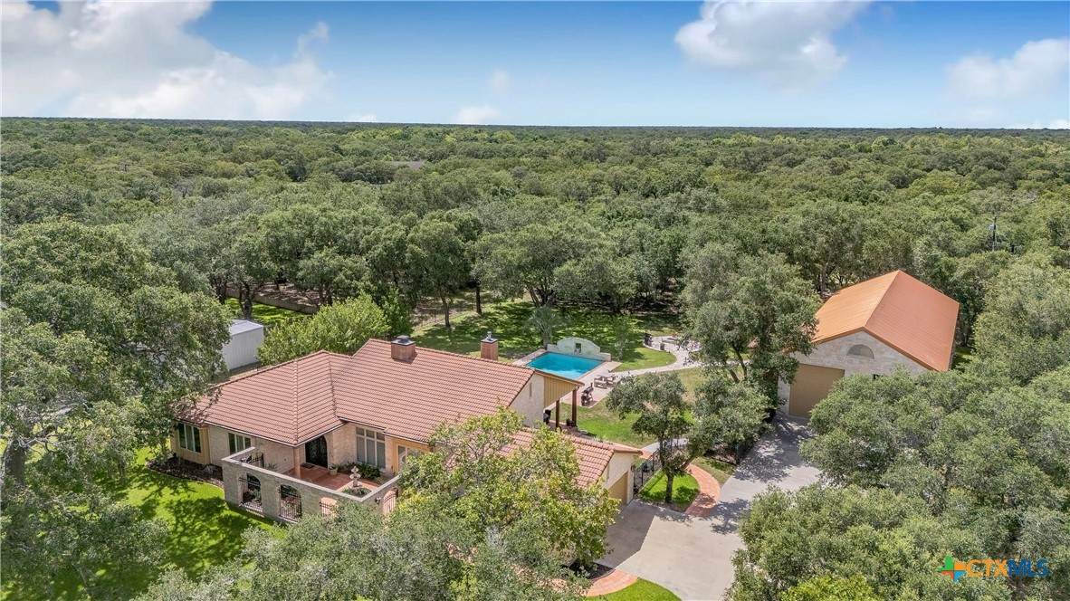 166 Post Oak Bend - Photo 1