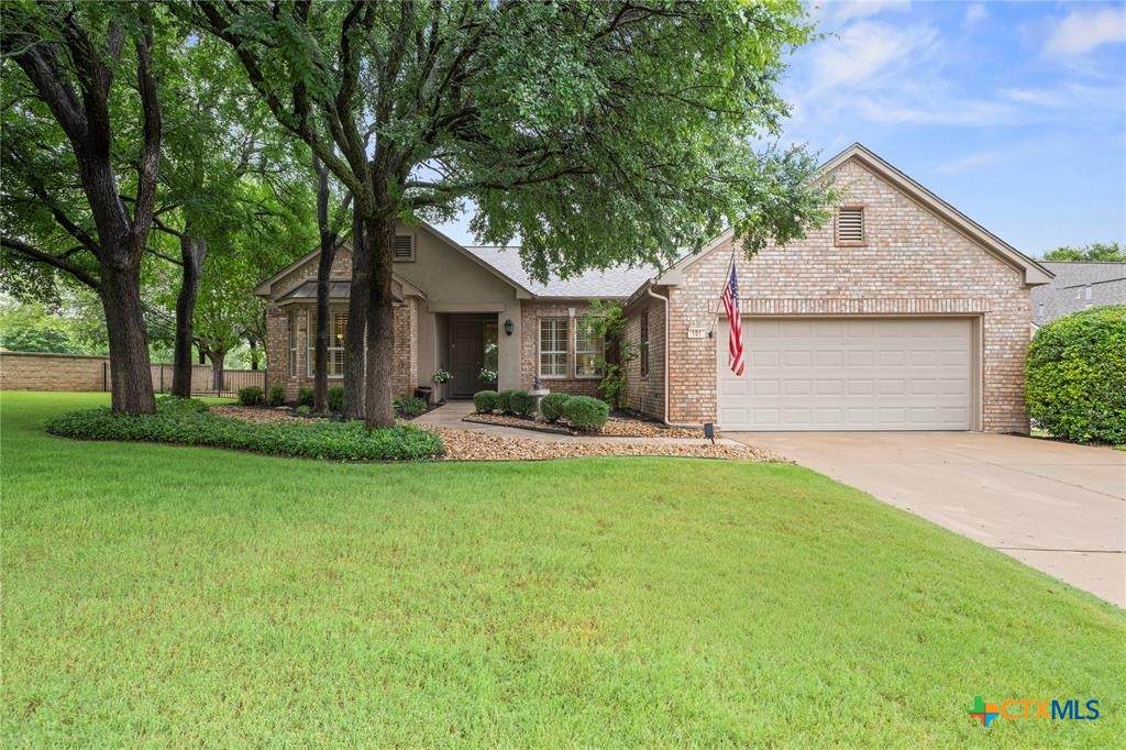 101 Yaupon Lane - Photo 1