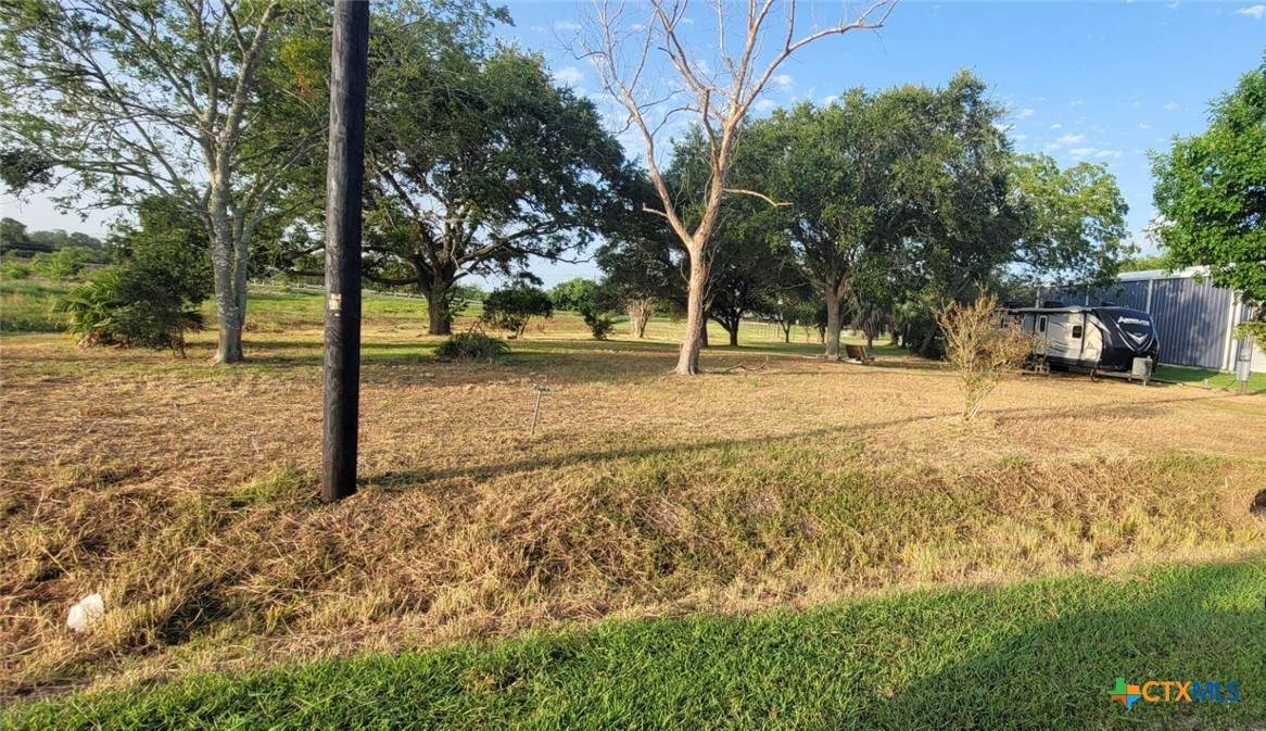 310 Dallas Avenue - Photo 1