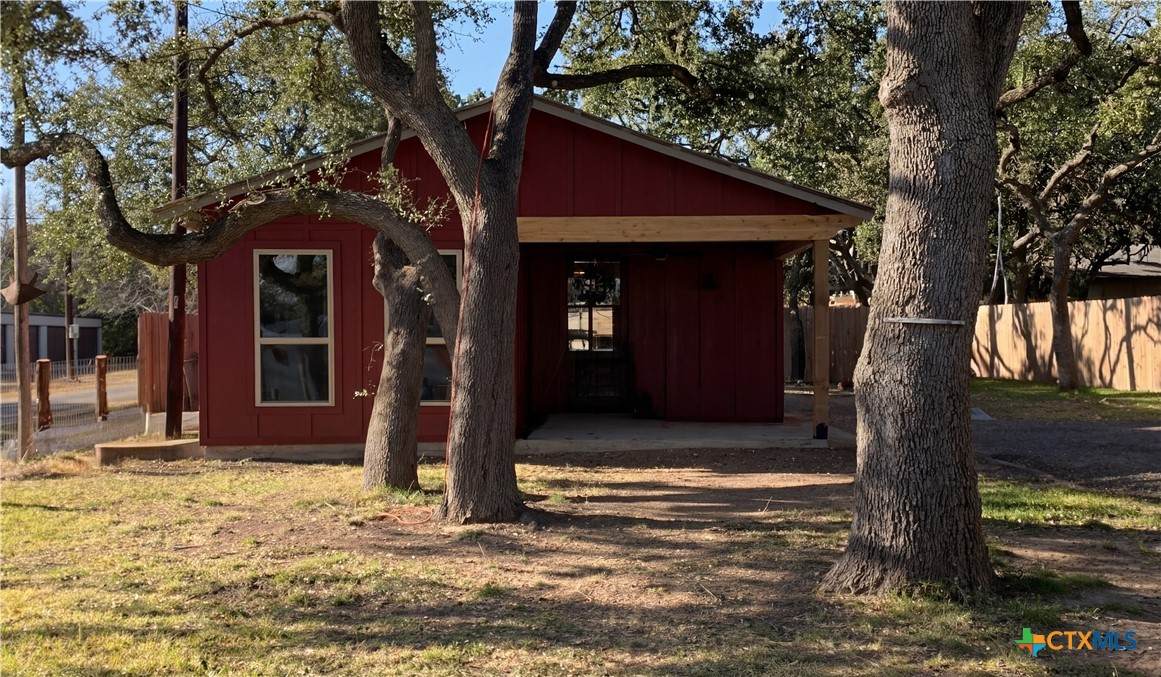 99 Old Austin Highway - Photo 1