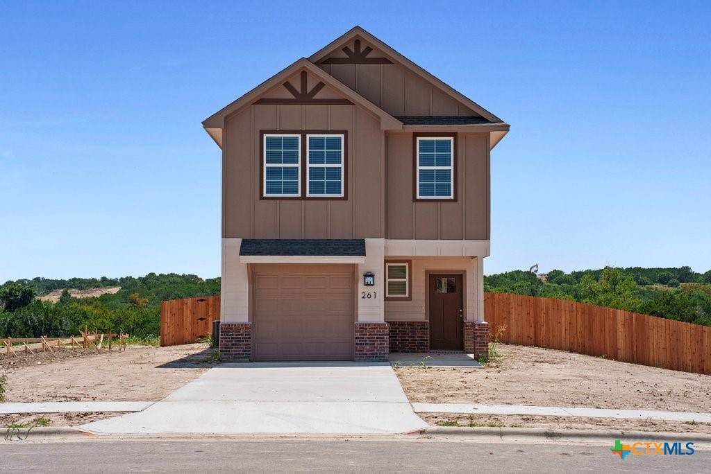 261 Monty Avenue - Photo 1