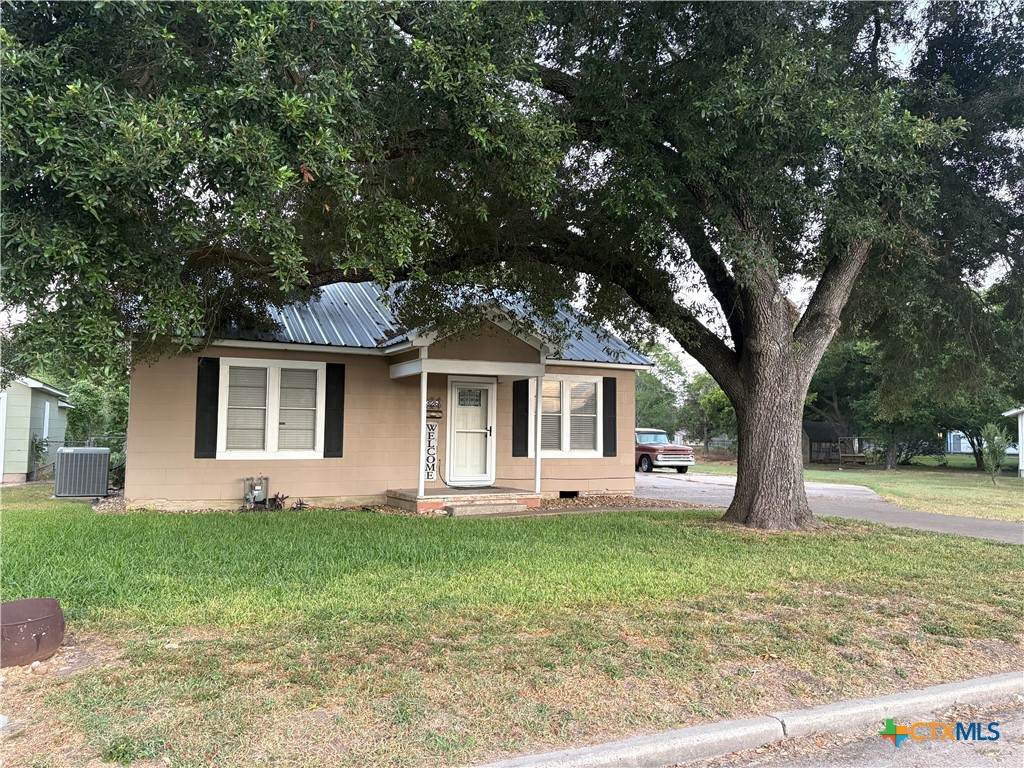 326 Texana Street - Photo 1