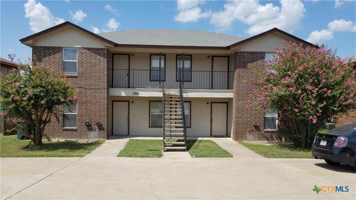 1005 Circle M Drive - Photo 1