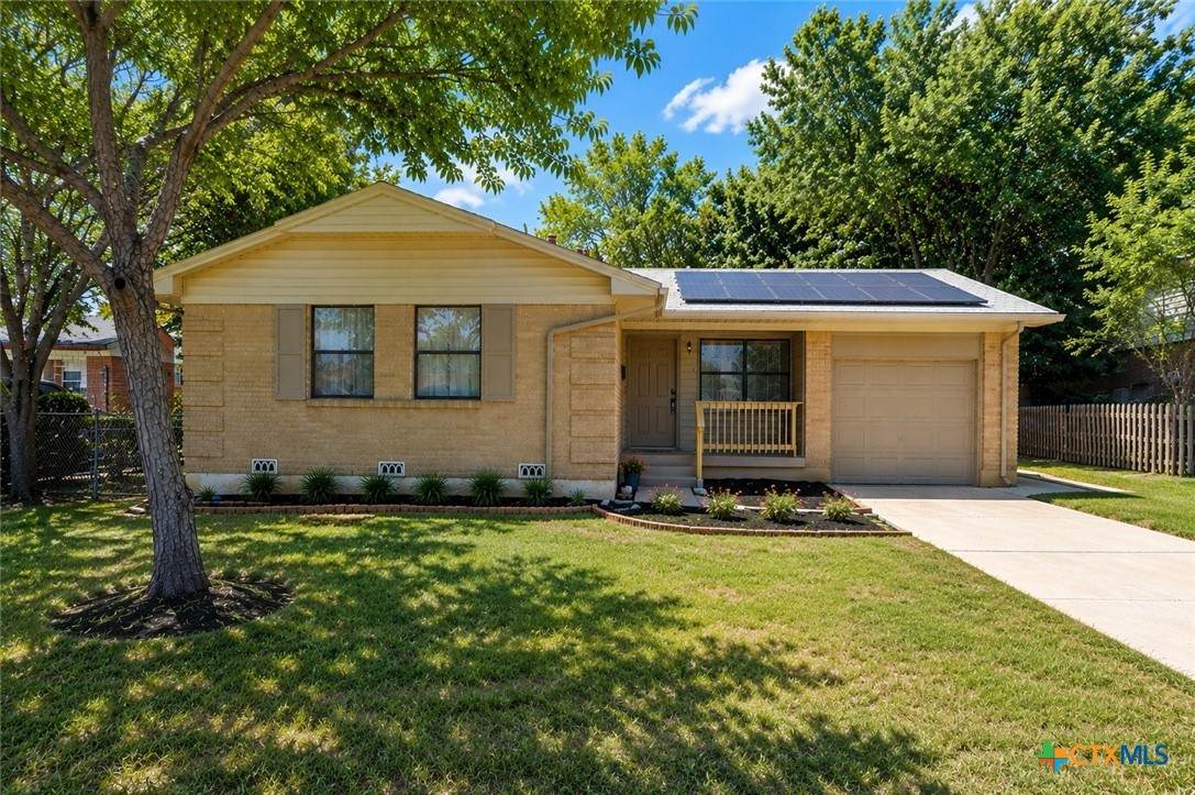 1005 Pine Drive - Photo 1