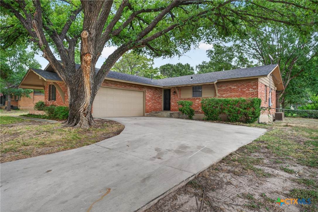 3205 El Capitan Drive - Photo 1