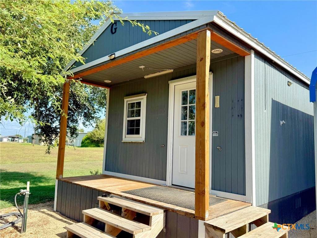 1112 Houston Avenue - Photo 1