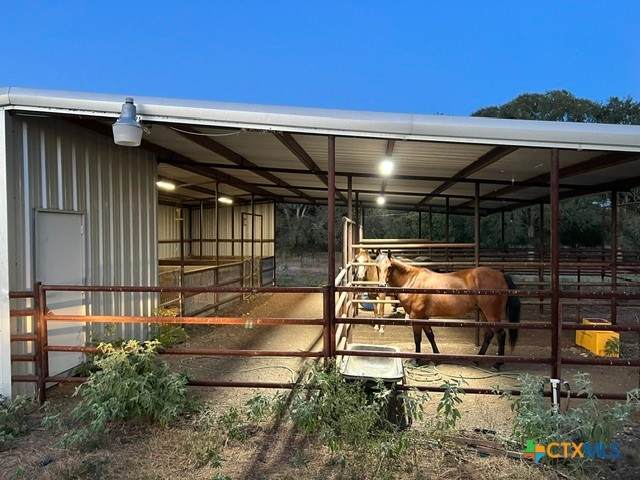 https://bt-photos.global.ssl.fastly.net/centraltx/orig_boomver_1_622904-2.jpg