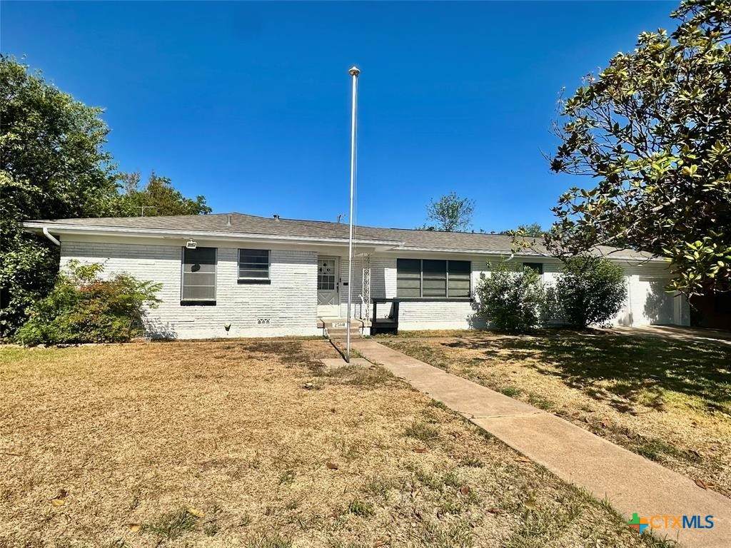 2508 11th Street - Photo 1