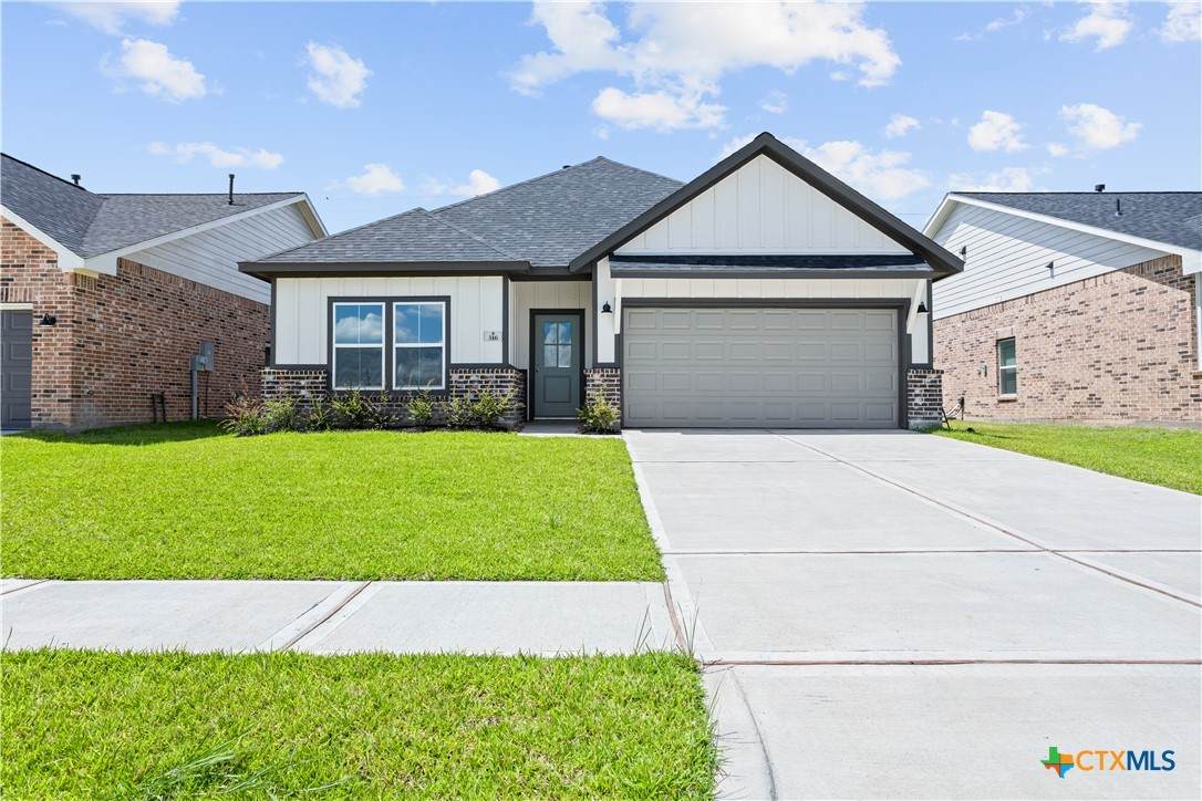 316 Cardinal Drive - Photo 1