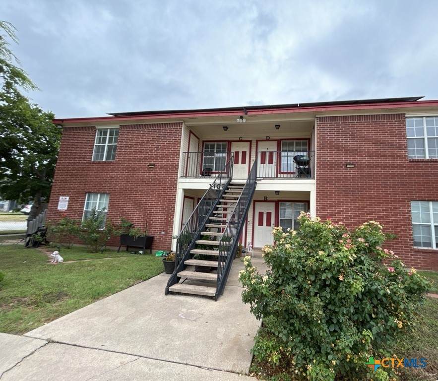 1407 Dugger Circle - Photo 1