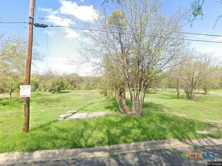 507 Bremser Avenue - Photo 1
