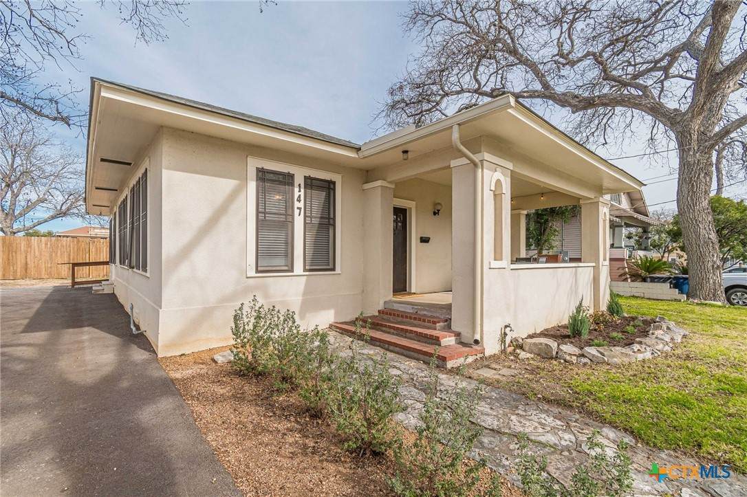 147 Academy Avenue - Photo 1