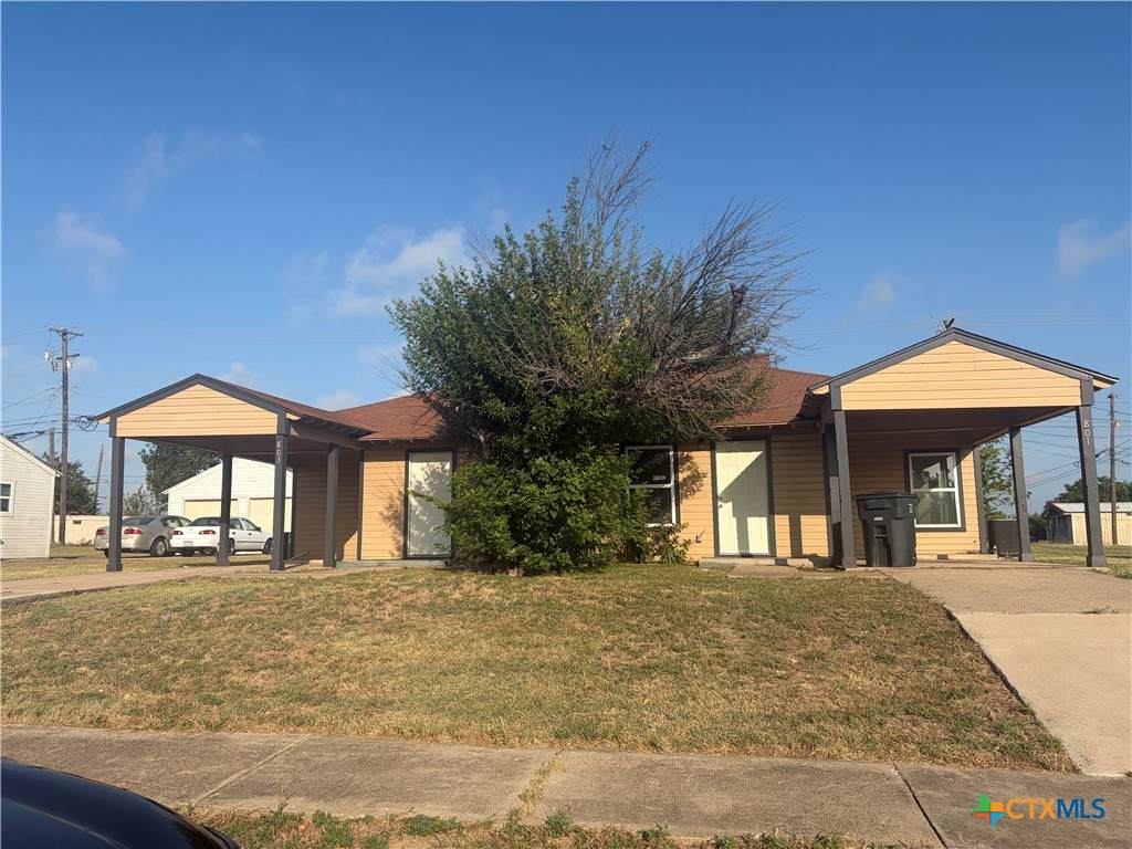 801 Stetson Avenue - Photo 1