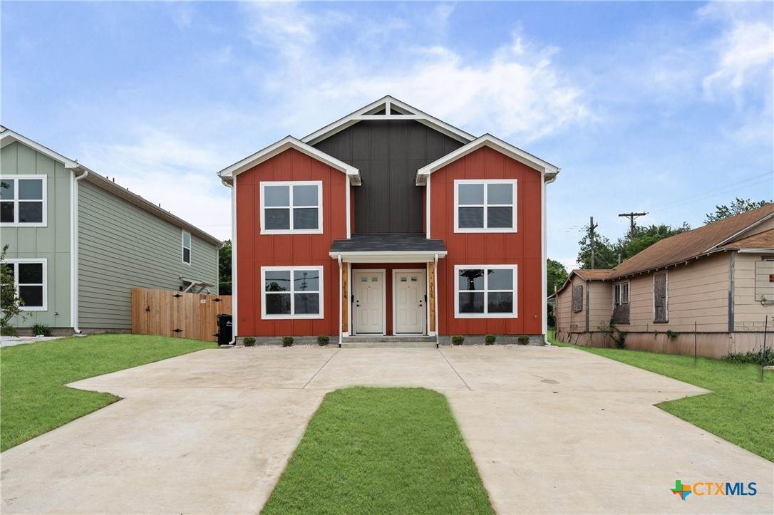 905 2nd Street - Photo 1