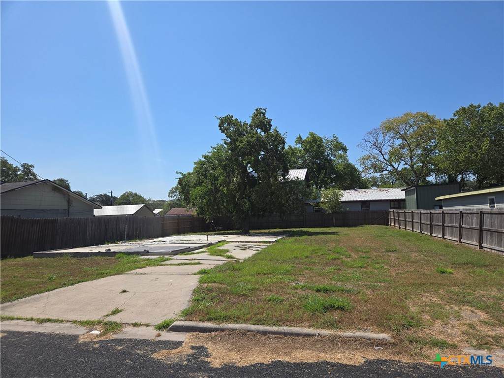 1003 Virginia Avenue - Photo 1