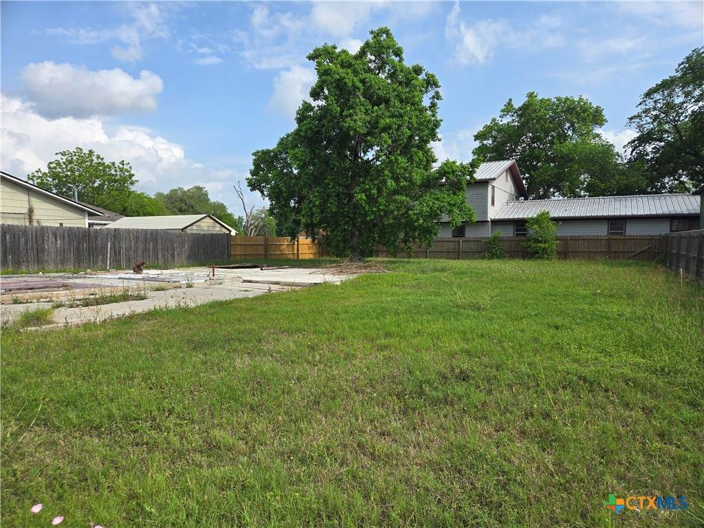 https://bt-photos.global.ssl.fastly.net/centraltx/orig_boomver_1_623805-2.jpg