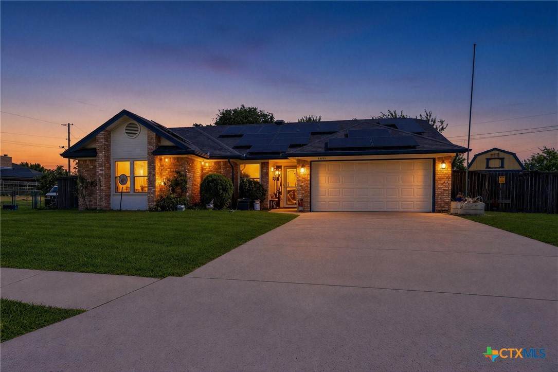 4804 Canyon Circle - Photo 1