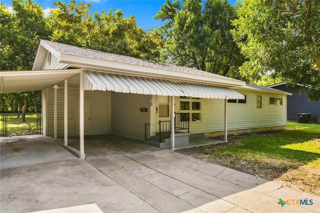 1319 37th Street - Photo 1
