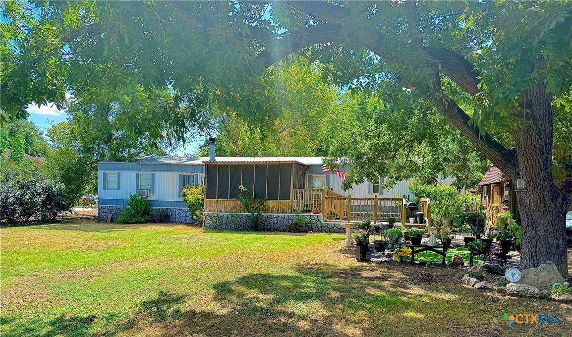 802 Glass Street - Photo 1