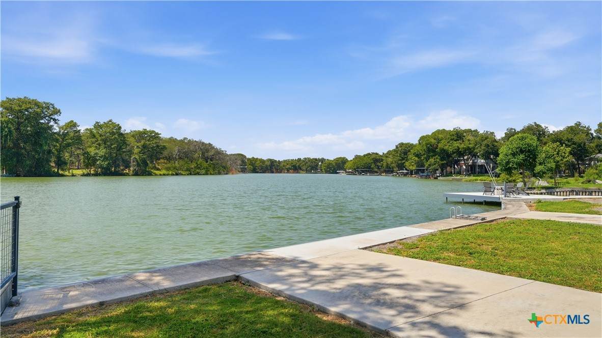 152 Lakeside Drive - Photo 1
