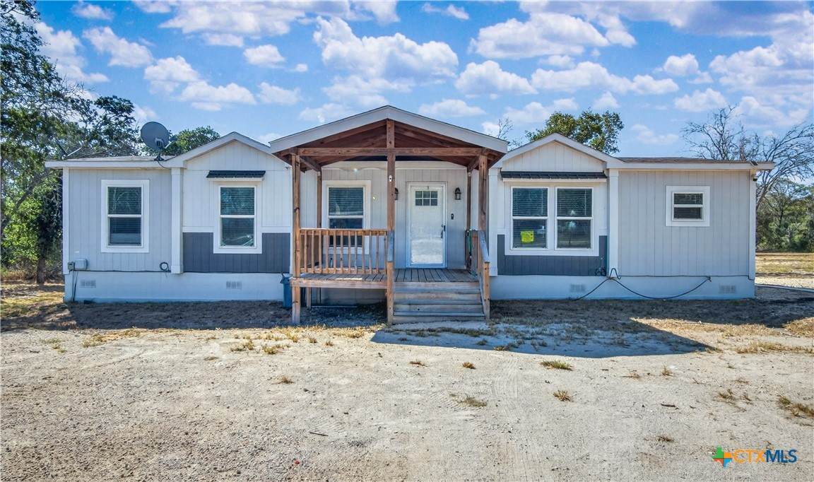 209 Sandy Oaks Drive - Photo 1