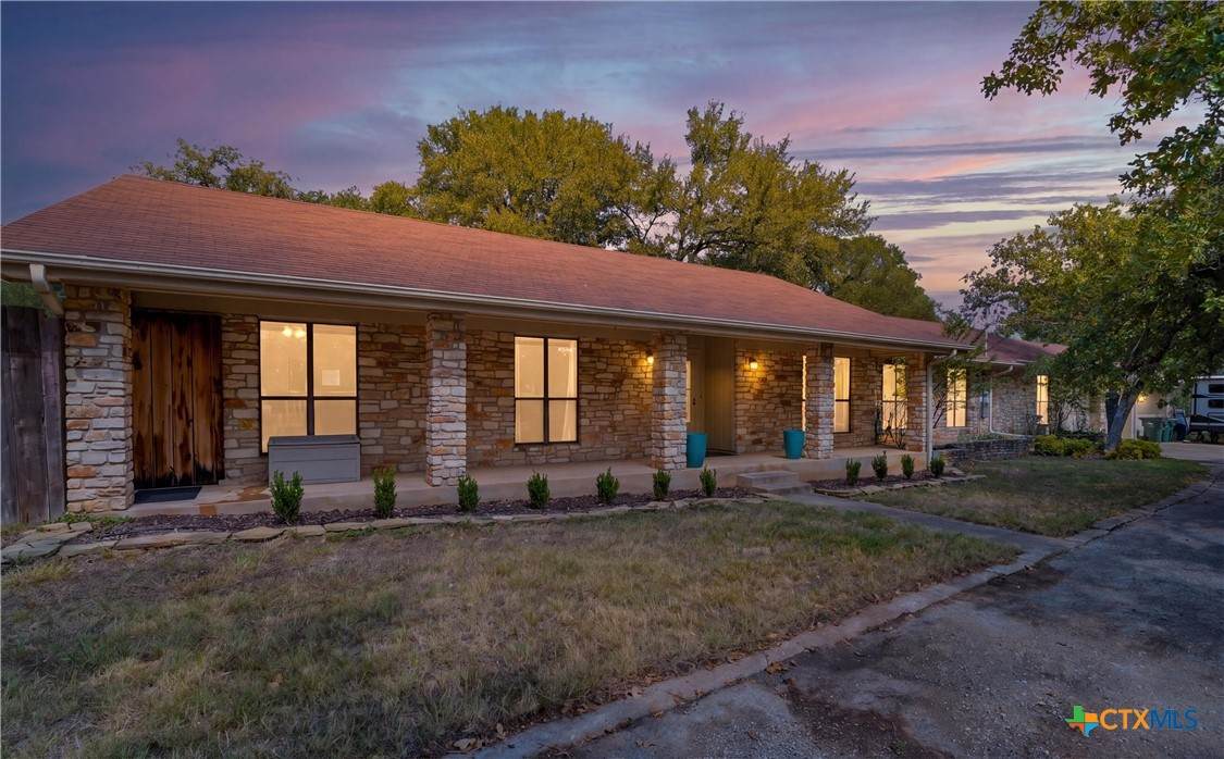 312 Southcross Road - Photo 1