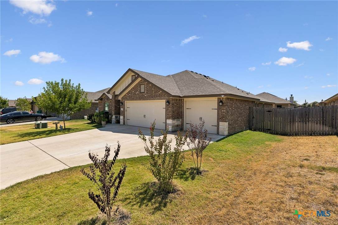 3317 James Ridge Drive - Photo 1