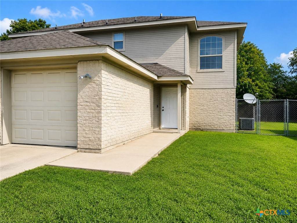 305 Deloris Drive - Photo 1