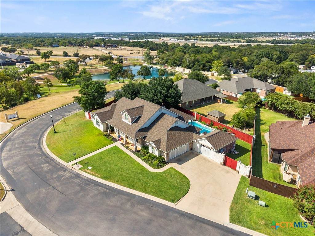 1006 Shady Hollow Court - Photo 1