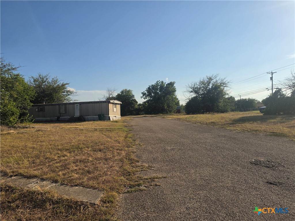 210 Kathey Road - Photo 1