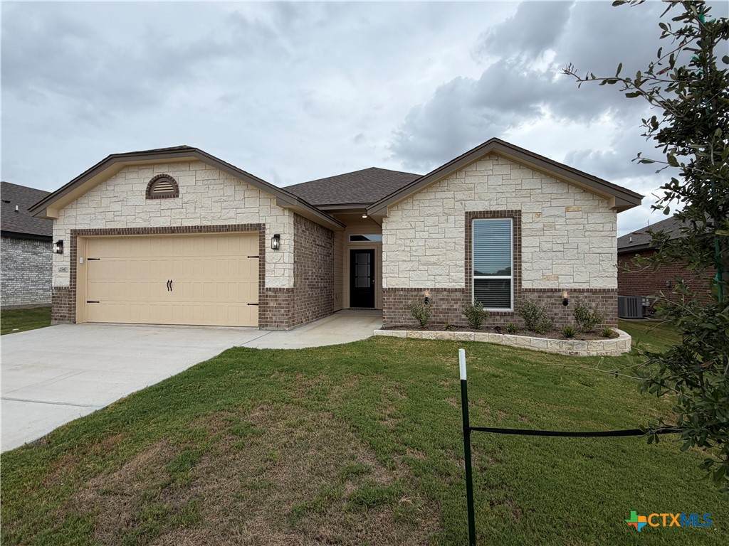 2547 Cedar Glen Drive - Photo 1