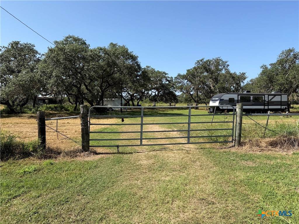 209 Korth Lane - Photo 1