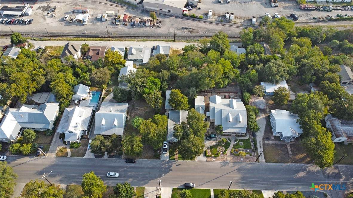 445 Academy Avenue - Photo 1
