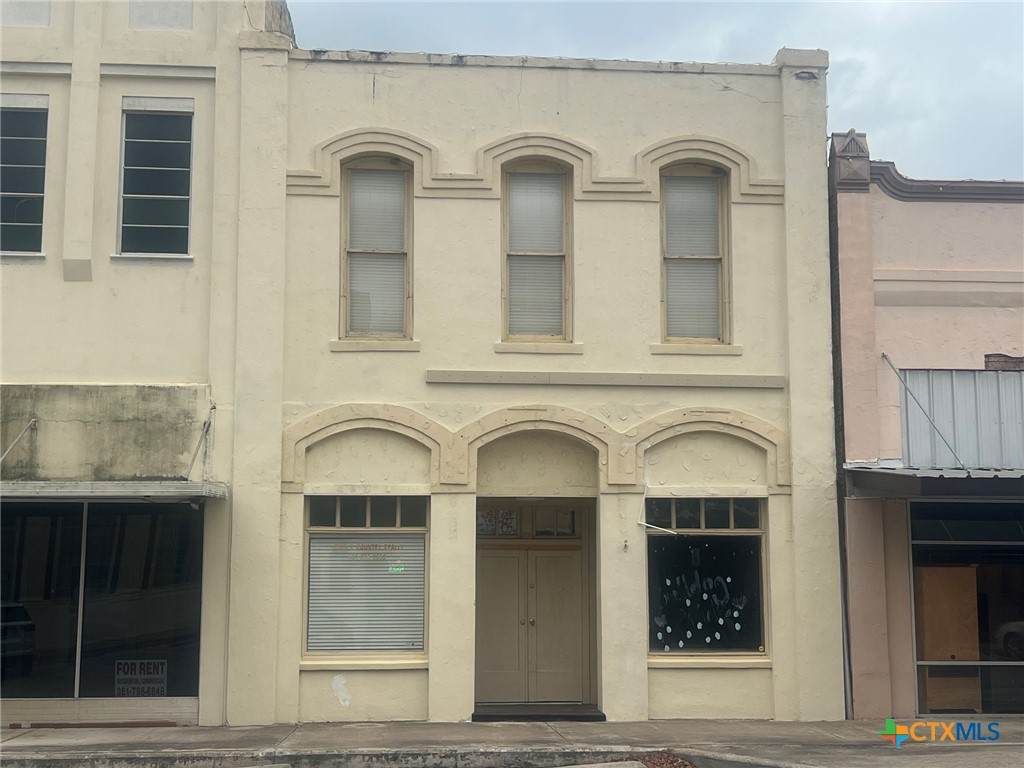 212 Grand Avenue - Photo 1