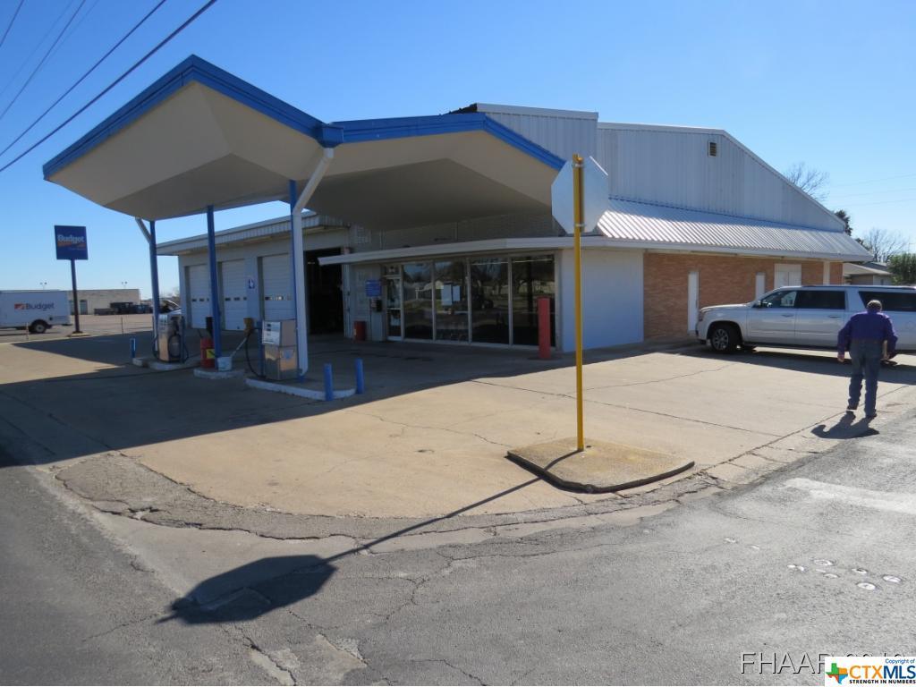1904 Rancier Avenue - Photo 1