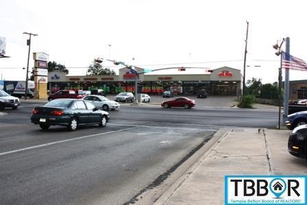 202 Veterans Memorial Boulevard - Photo 1