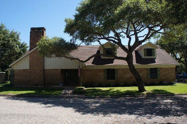 605 West Forrest - Photo 1