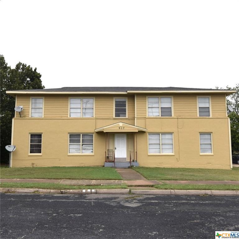 907 Sissom - Photo 1
