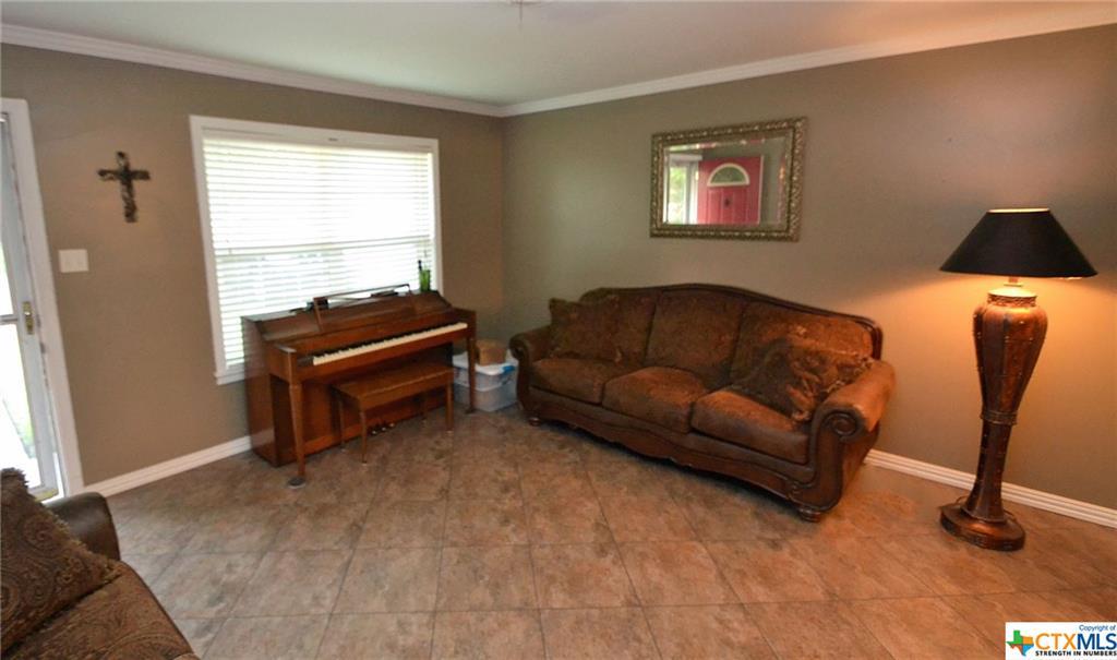 2704 Poplar Avenue - Photo 1