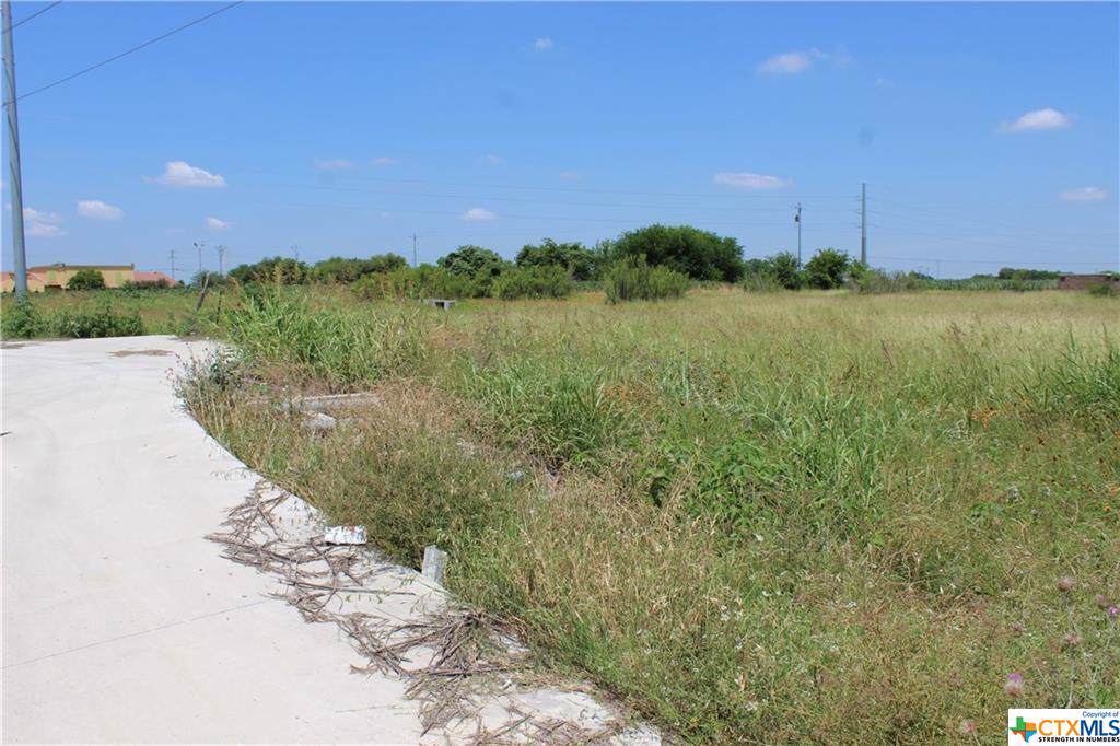 980 Ih 10 Highway - Photo 1