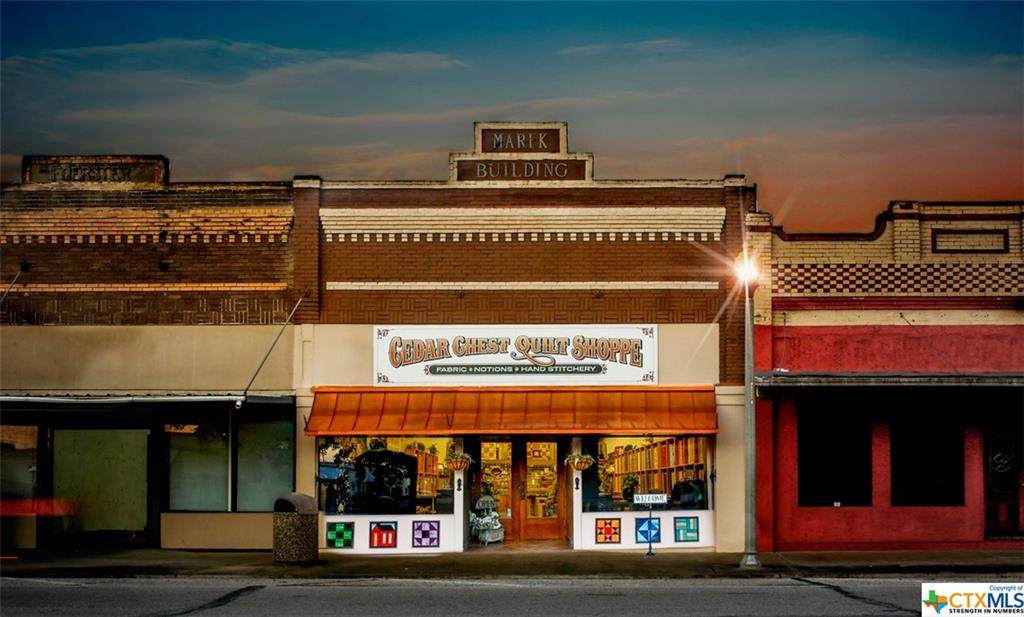 121 Mechanic Street - Photo 1