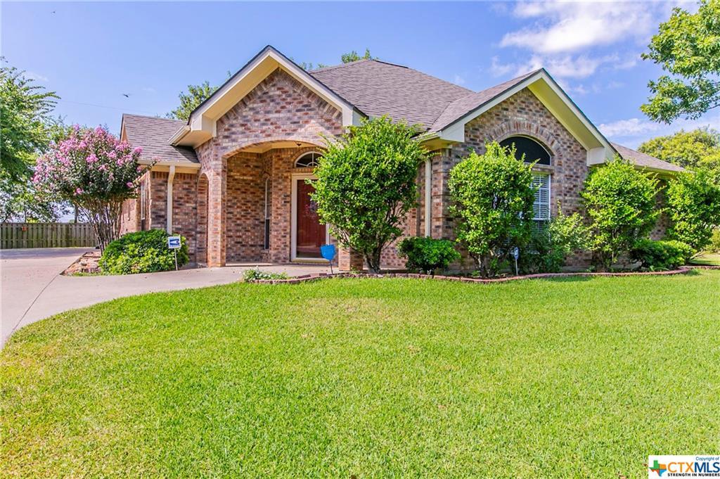 520 Neches Street - Photo 1