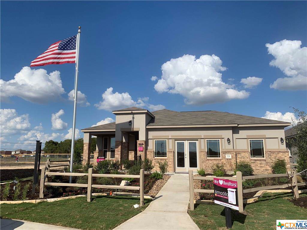 721 Willowbrook - Photo 1