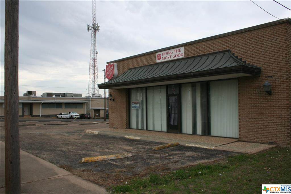 501 2nd Street - Photo 1