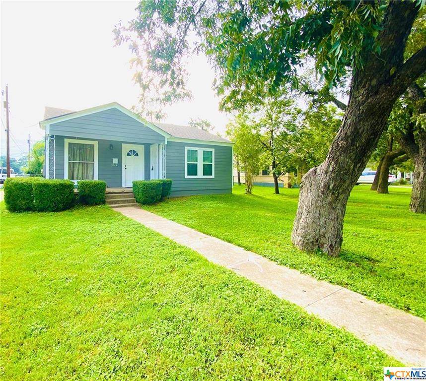 208 19th Street - Photo 1